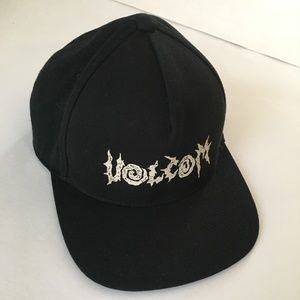 Volcom men's black hat graphic print logo, baseball cap, skater. Size Adult O/S